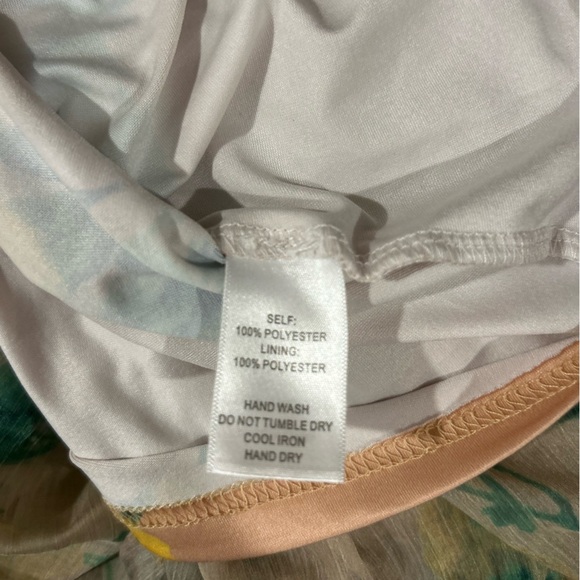 O.P.T. Cosmia Beige Floral Ruffle Tiered Midi Dress, size XL. - Picture 10 of 10